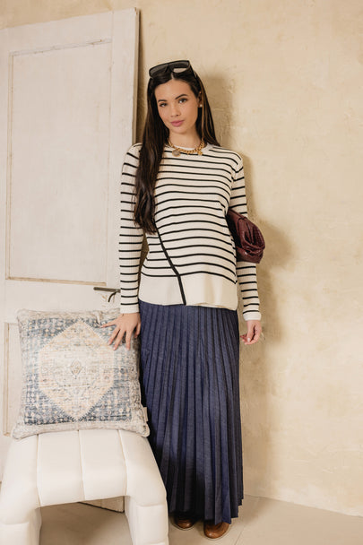 Crow Knit Wrap Top Black and White